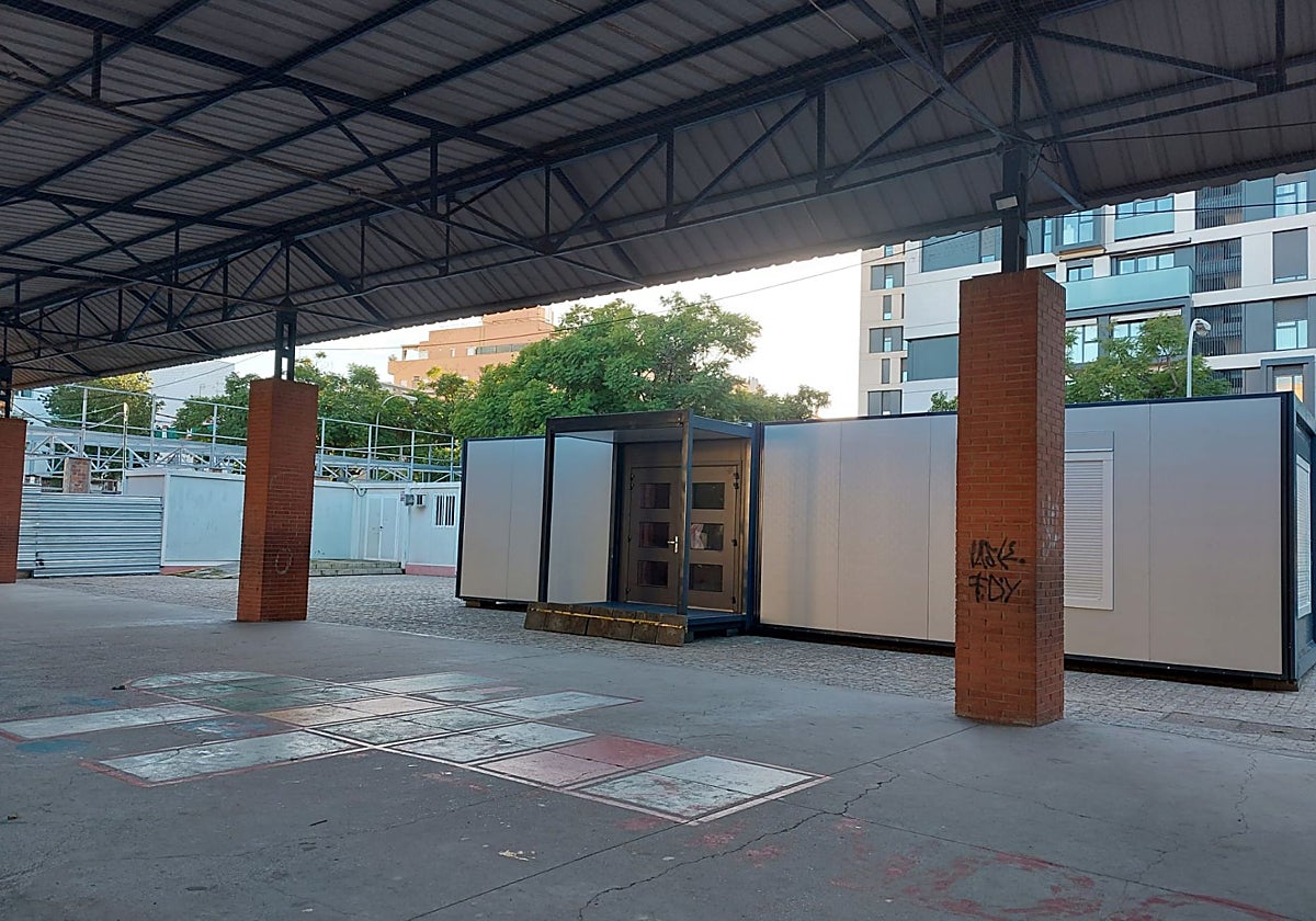 Una de las caracolas instaladas en el colegio Valdés Leal