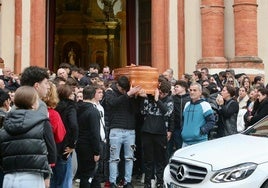 Funeral de Aarón en Aznalcóllar: «Hay mucha niebla delante de nosotros, pero saldrá la luz»