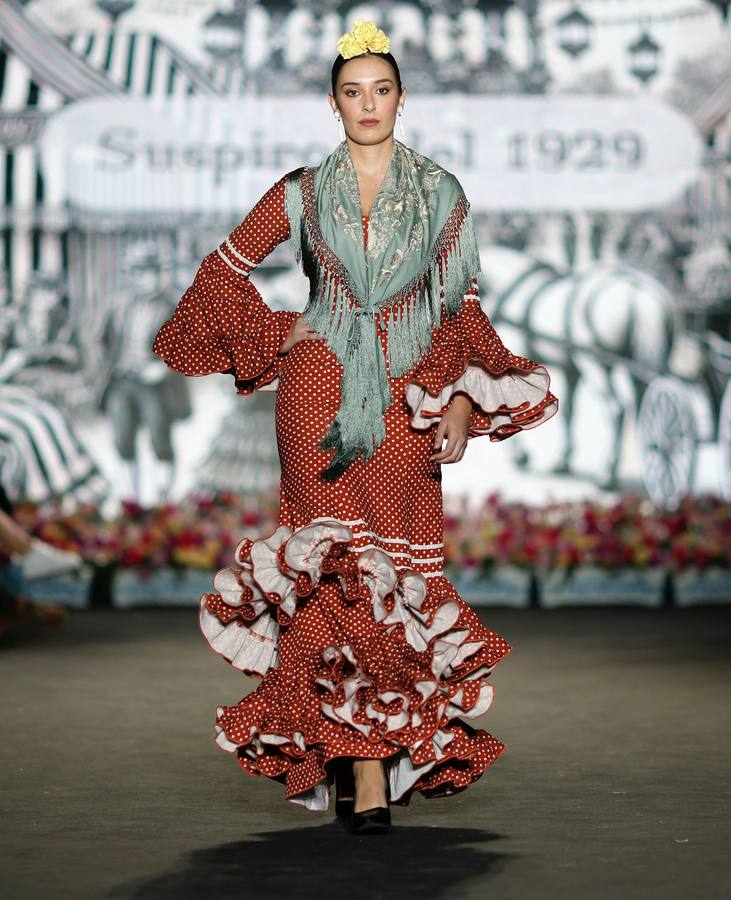 Gran variedad de colores en los trajes de Carmina, Lucía Márquez y Sueños de Abril 