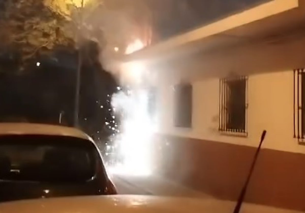 El incendio del transformador en el barrio de Padre Pío
