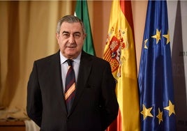 Alfonso Garrido:  «Celebrar el hecho biológico es confundir lo que significó la muerte de Franco. Lo que hay que celebrar es la Constitución»