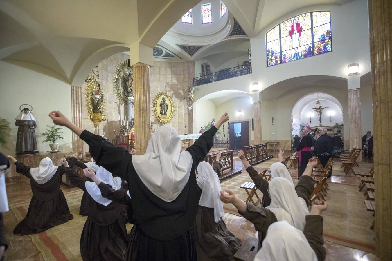 Comienzo del año jubilar de las Hermanas de la Cruz con una misma presidida por el arzobispo de Sevilla