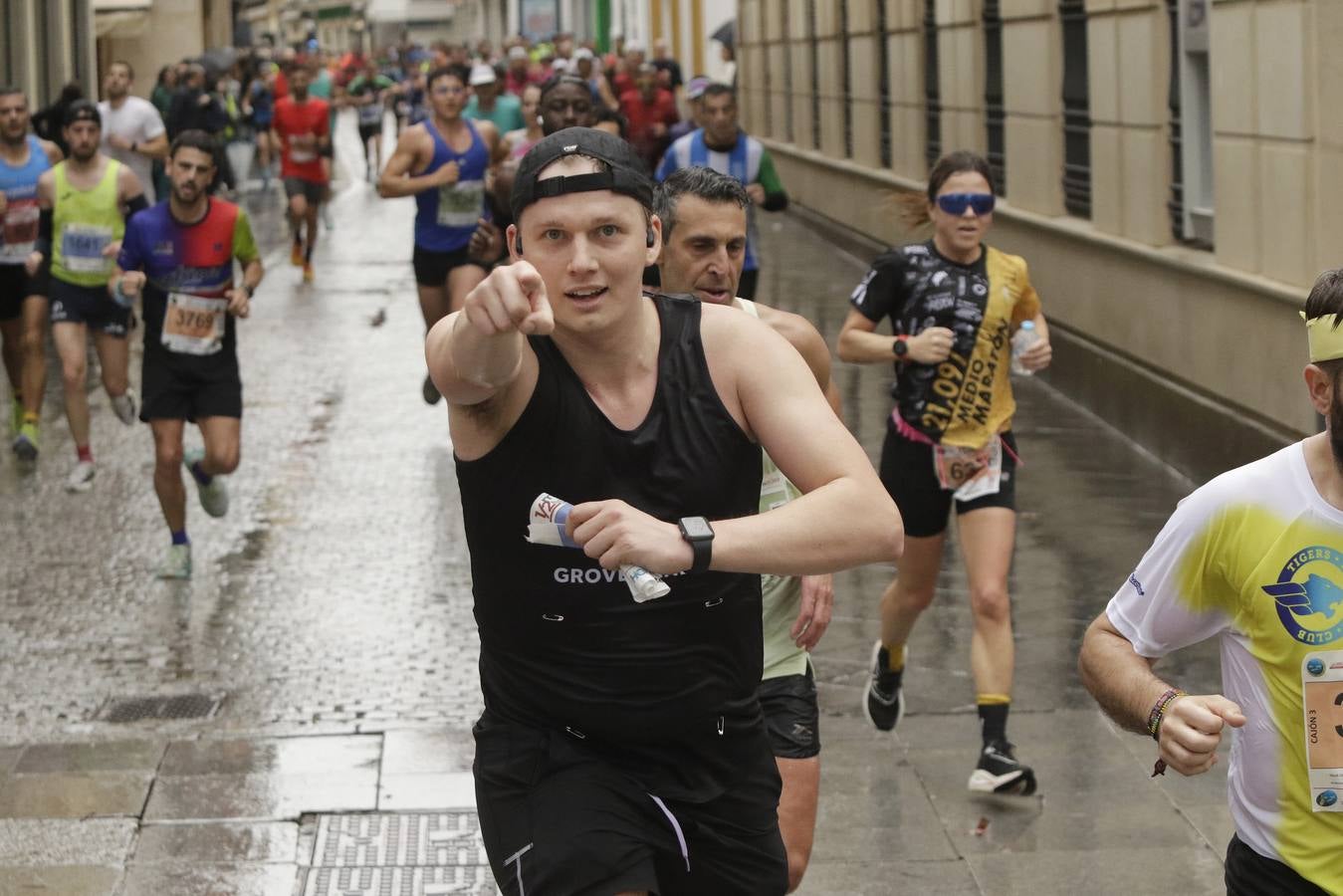 Búscate en las imágenes del Medio Maratón de Sevilla 2025 (y VIII)