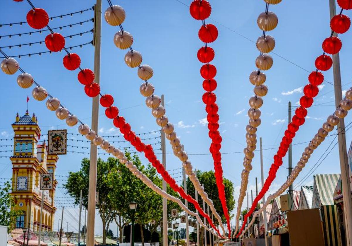 Imagen unos farolillos en la Feria de Abril