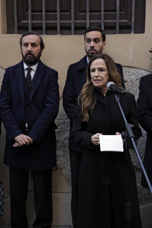 La familia Jiménez-Becerril ha estado acompañada en todo momento por representantes del Ayuntamiento de Sevilla