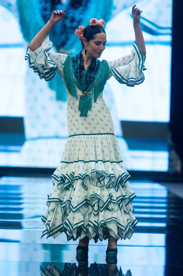 La firma Miabril presenta a una mujer muy flamenca en el Simof 2025