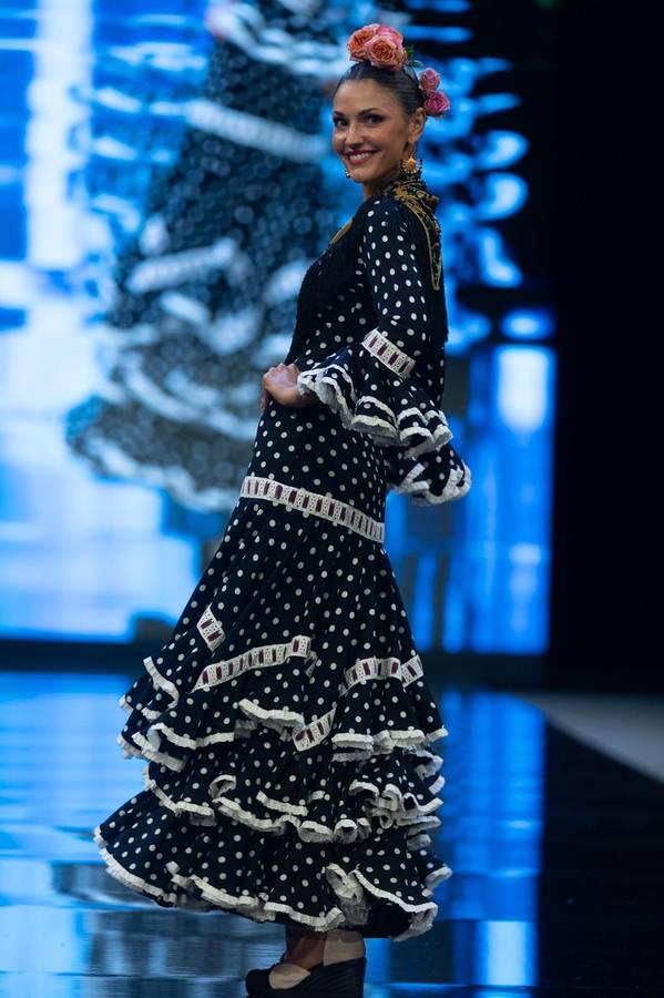 La firma Miabril presenta a una mujer muy flamenca en el Simof 2025
