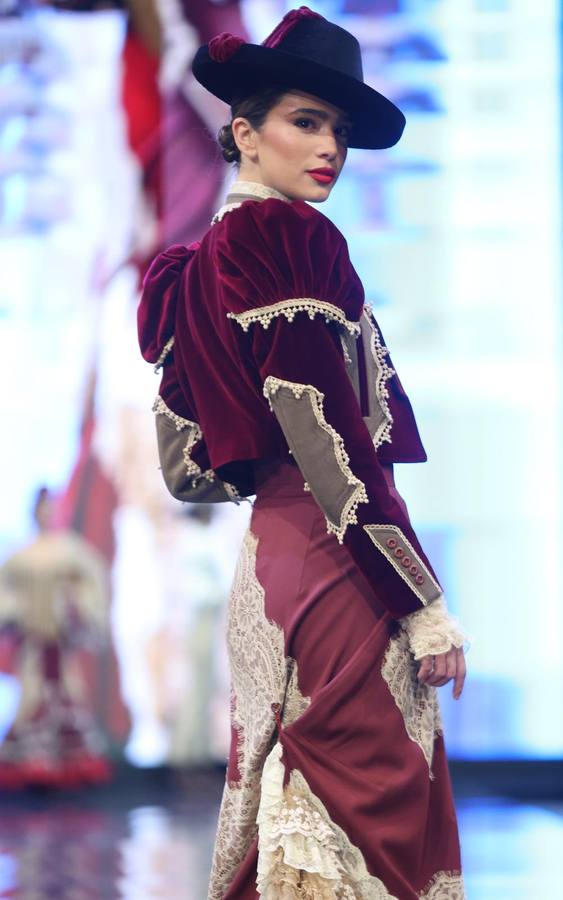 Inspiración tailandesa es la que ha tenido Aurora Gaviño en esta nueva colección