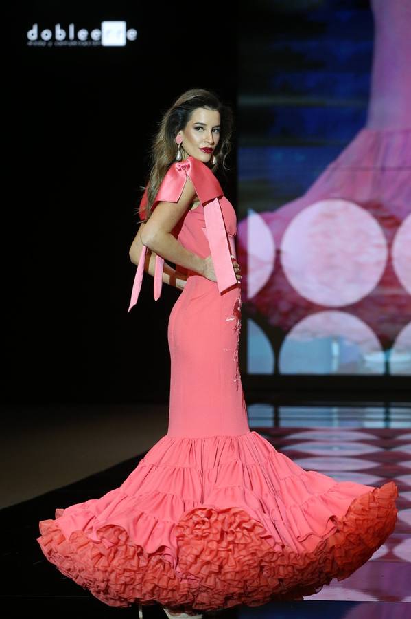 Detalles del desfile del diseñador Antonio Gutiérrez en SIMOF 2025