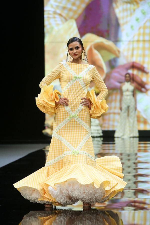 Detalles del desfile del diseñador José Raposo en SIMOF 2025