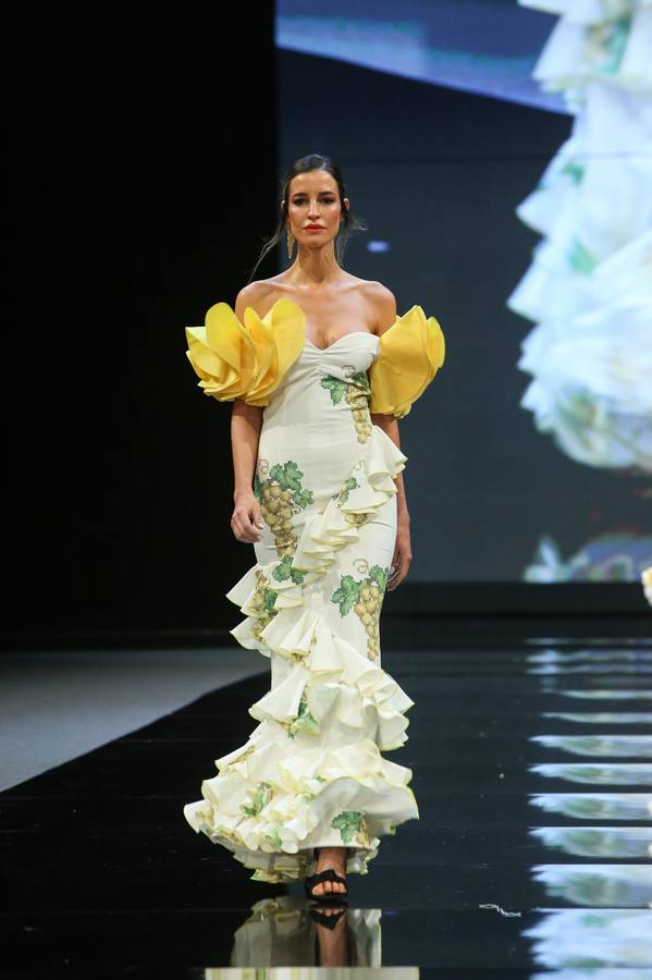 Detalles del desfile del diseñador José Raposo en SIMOF 2025