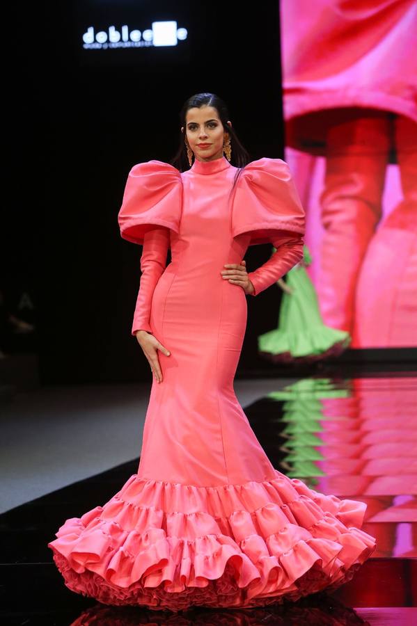 Detalles del desfile del diseñador José Raposo en SIMOF 2025