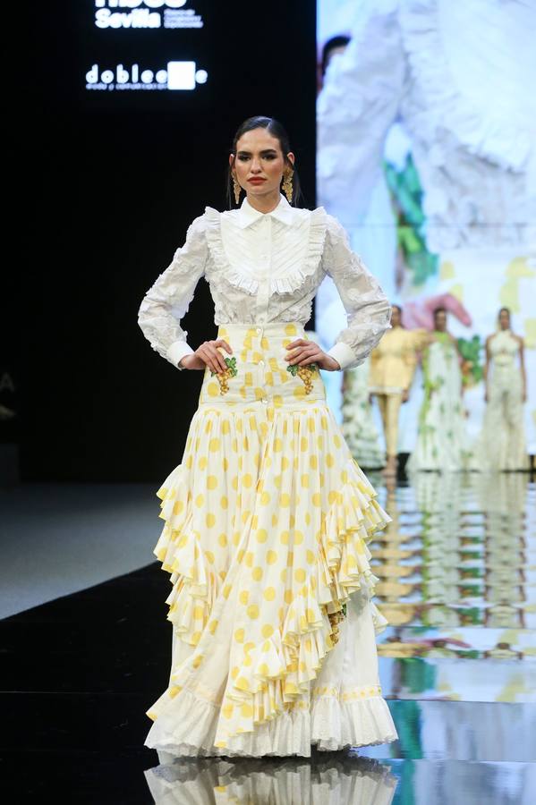Detalles del desfile del diseñador José Raposo en SIMOF 2025