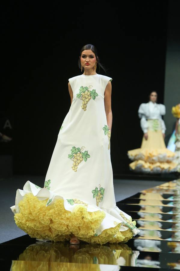 Detalles del desfile del diseñador José Raposo en SIMOF 2025