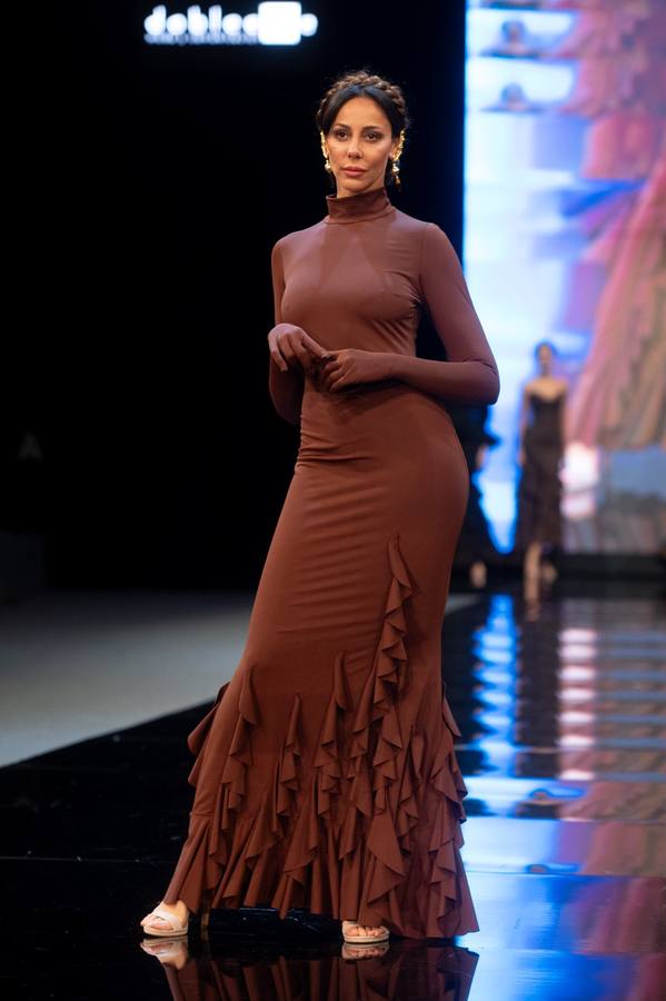 Detalles del desfile del diseñador Luis Fernández en SIMOF 2025