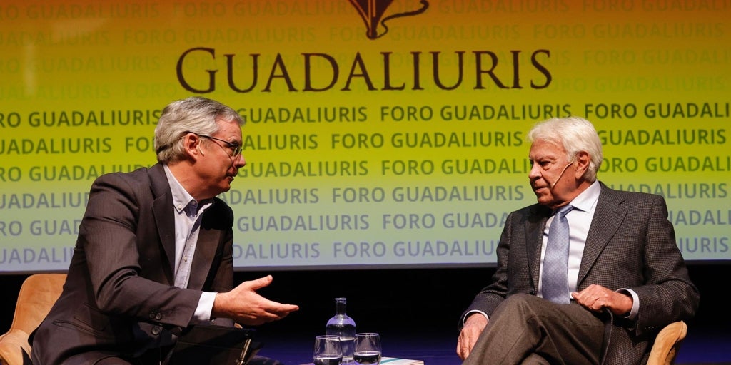 Felipe González: «El más progresista del Gobierno es Puigdemont porque es el único que progresa»