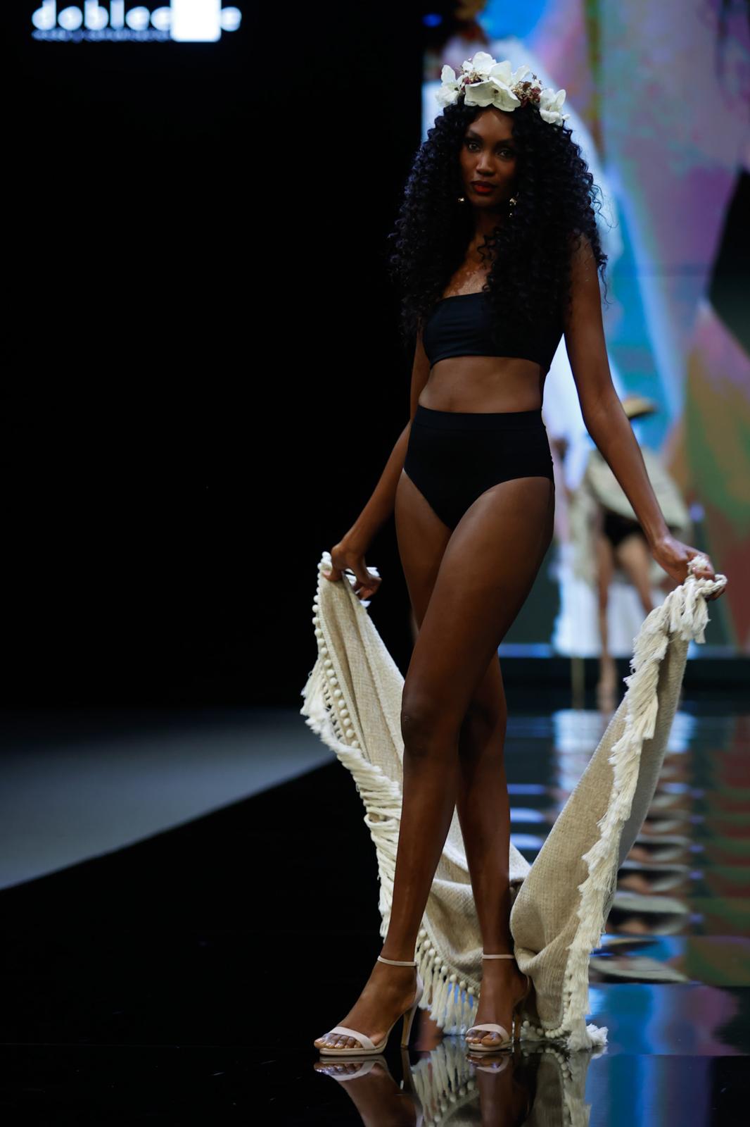 Detalle del desfile del Málaga de Moda en SIMOF 2025