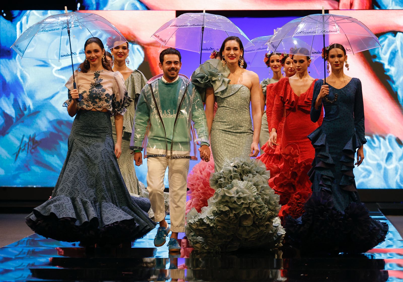 El desfile de Alejandro Andana y Yolanda Rivas en SIMOF 2025, en imágenes