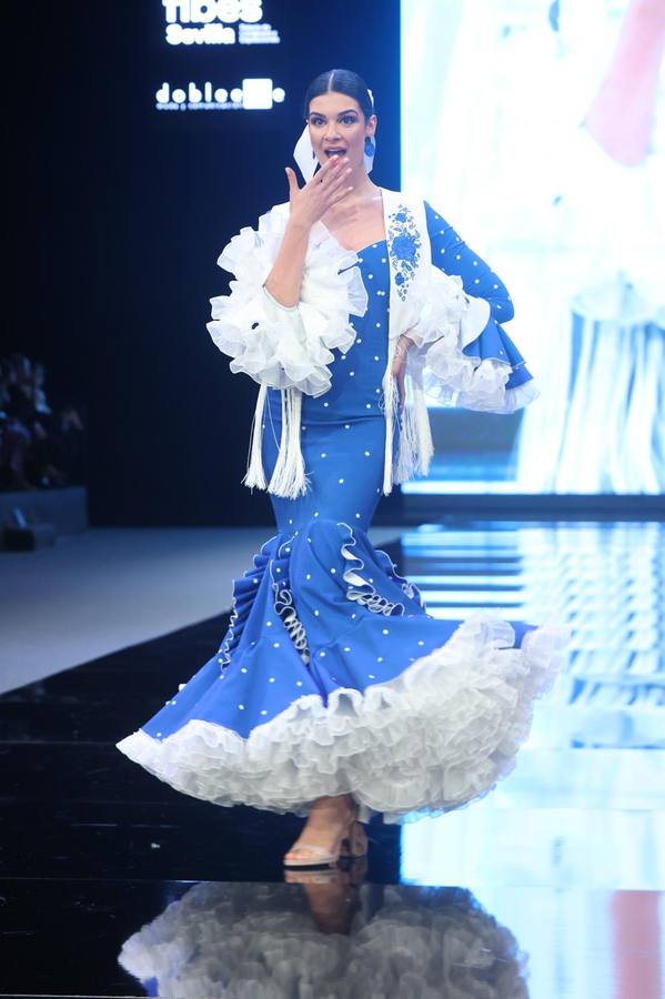 Desfile de Leticia Lorenzo en SIMOF 2025