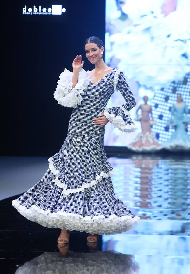 Desfile de Leticia Lorenzo en SIMOF 2025