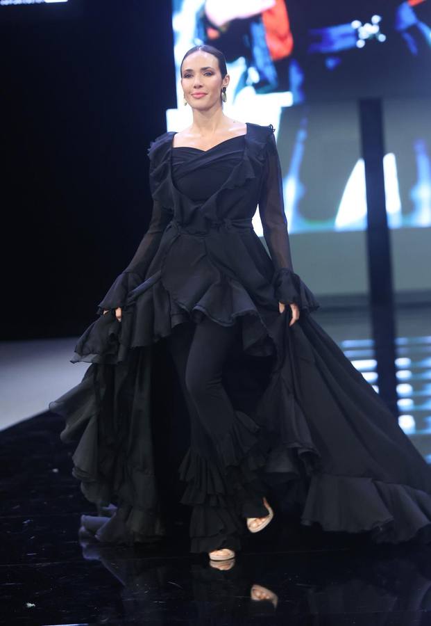 Desfile de Leticia Lorenzo en SIMOF 2025