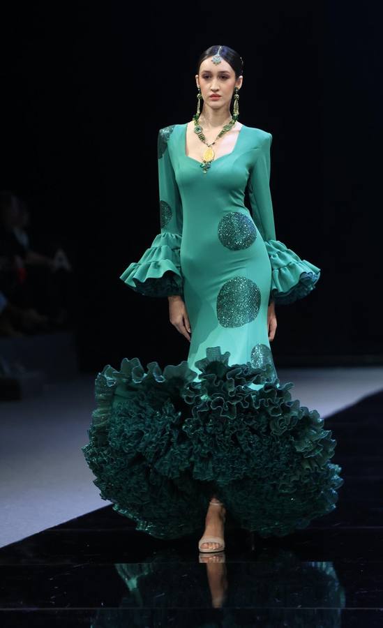 Desfile de Sergy & Tapiju en SIMOF 2025