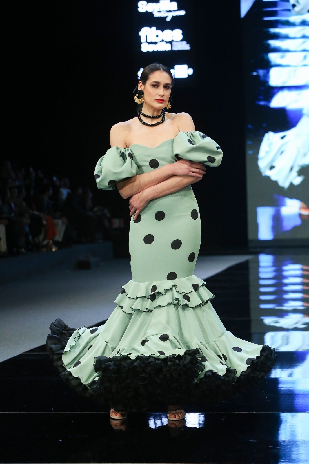 El desfile de Rosa Pedroche en SIMOF 2025, en imágenes