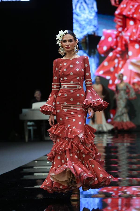 La colección es Sonibel hace un repaso a la historia de esta firma de moda flamenca