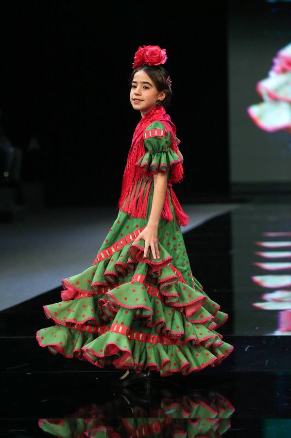 Desfile de Diseño Hermanas Serrano en SIMOF 2025