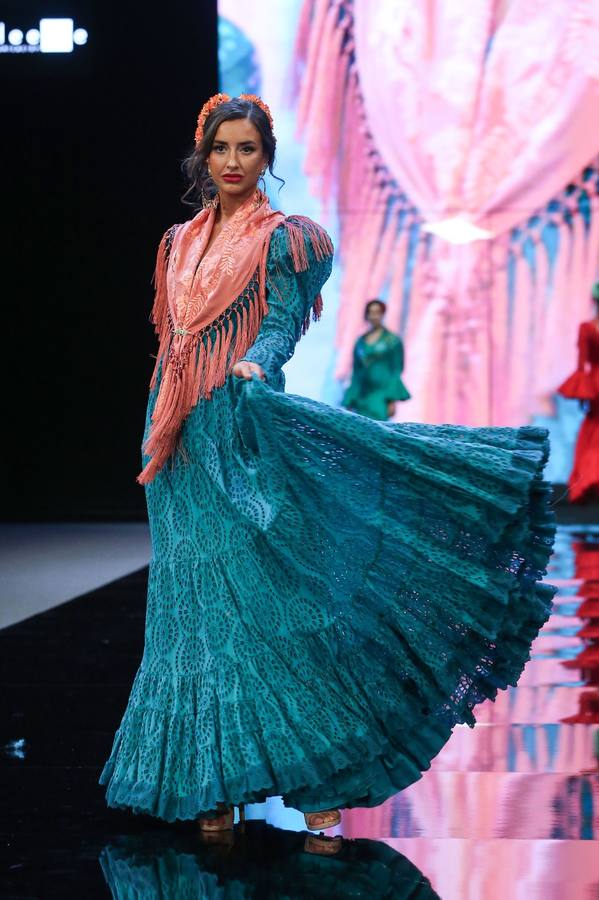 Desfile de Diseño Hermanas Serrano en SIMOF 2025