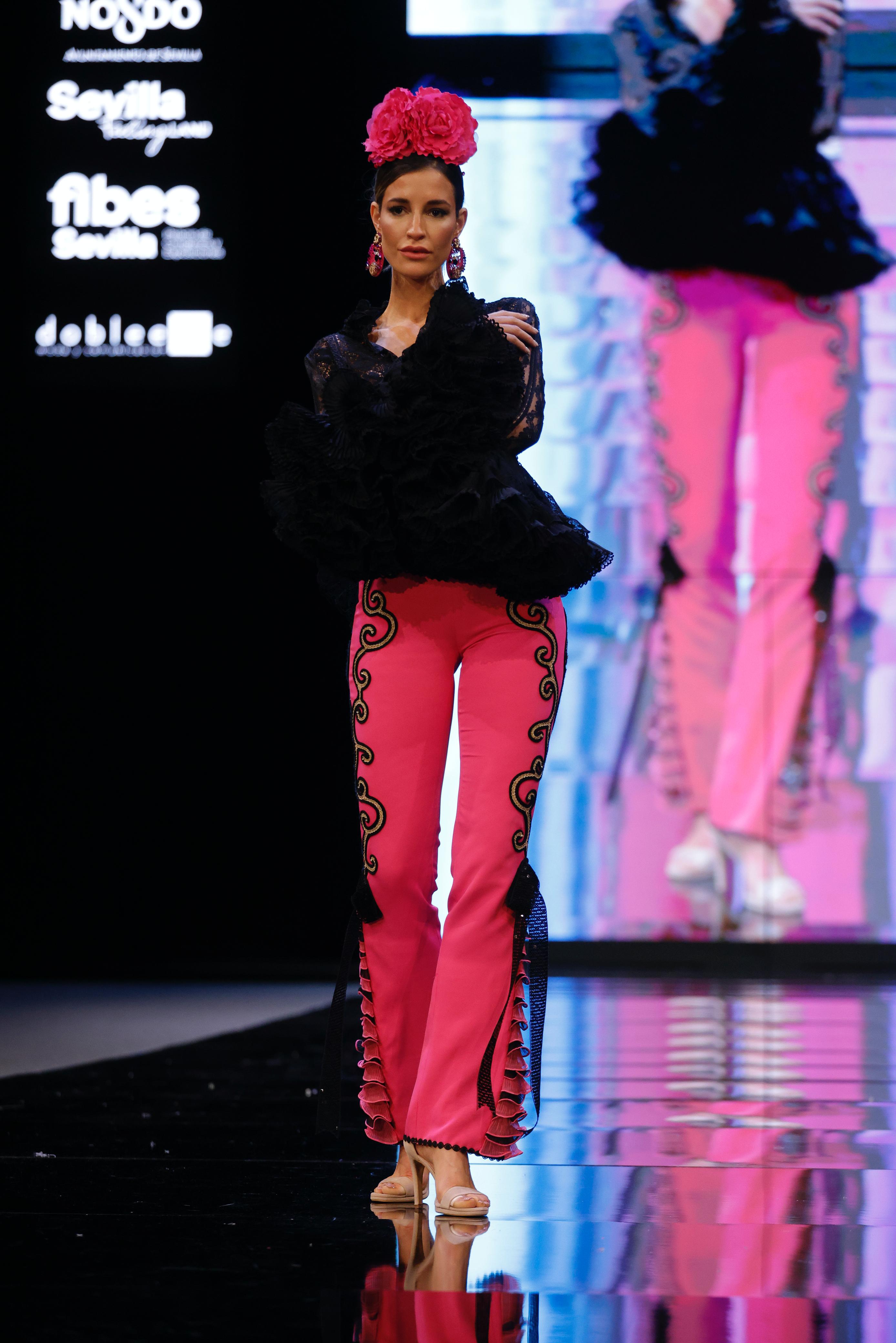 El desfile de Teresa Ninú Atelier en SIMOF 2025