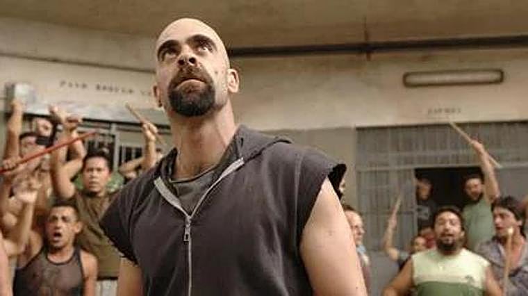 Fotograma de la película 'Celda 211', de Daniel Monzón, inspirada en la novela homónima