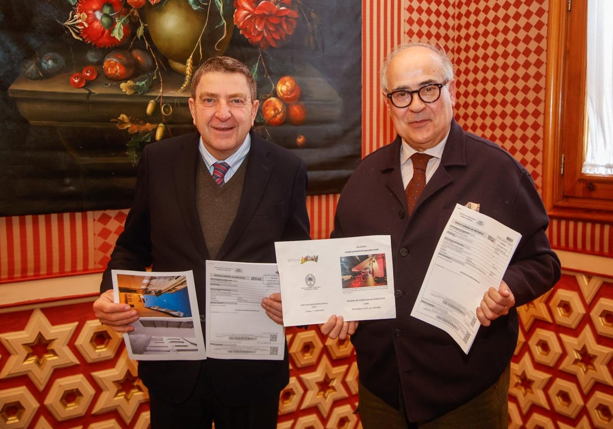 Joaquín Egea y Fernando Díaz del Olmo con la propuesta de Adepa