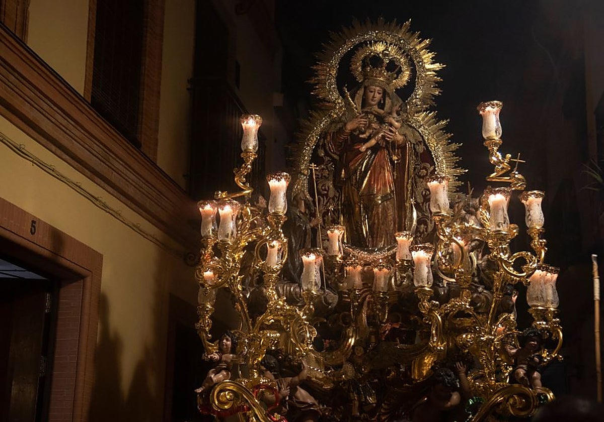 Francisco Javier Solano, nuevo hermano mayor de la Reina de Todos los  Santos de Sevilla