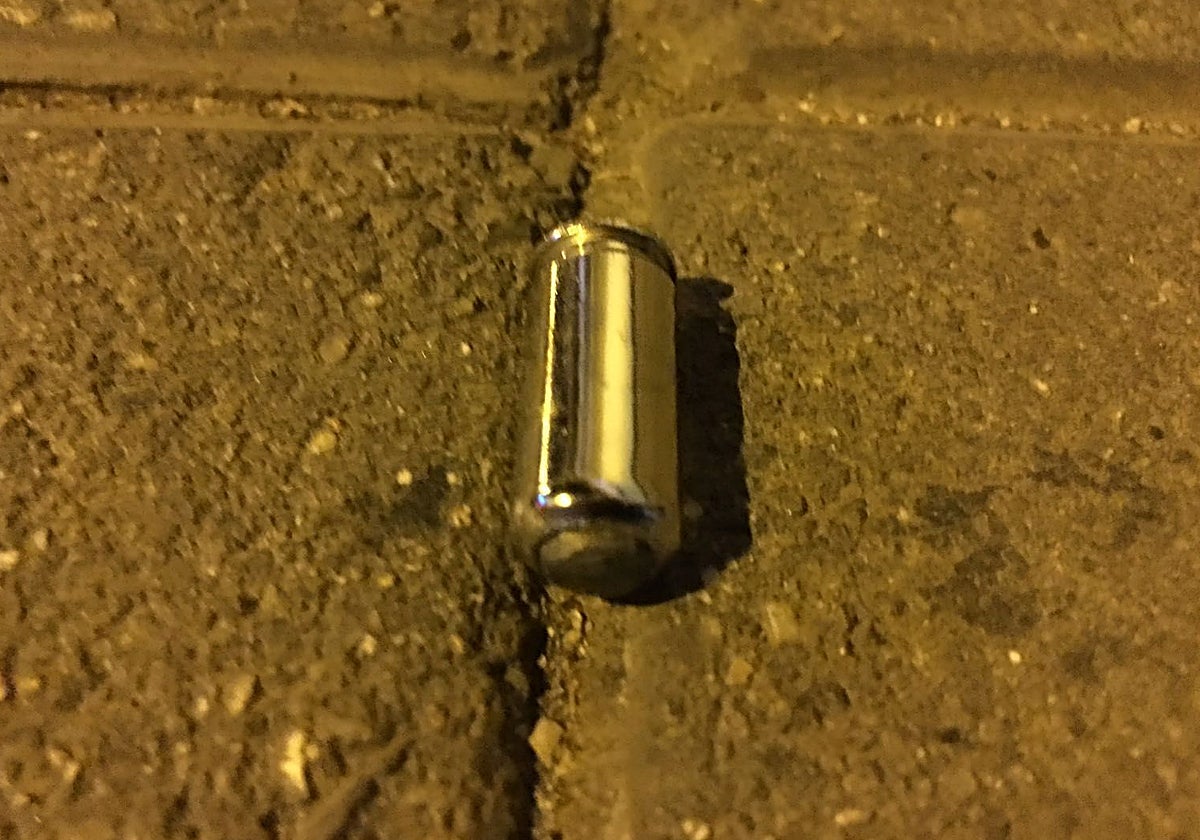 Los casquillos de bala han sido entregados a la Policía Nacional