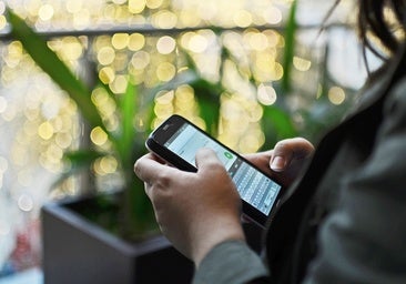 Condenan a siete años sin usar Whatsapp a un hombre que intercambió vídeos e imágenes sexuales con una menor de 13 años en Sevilla