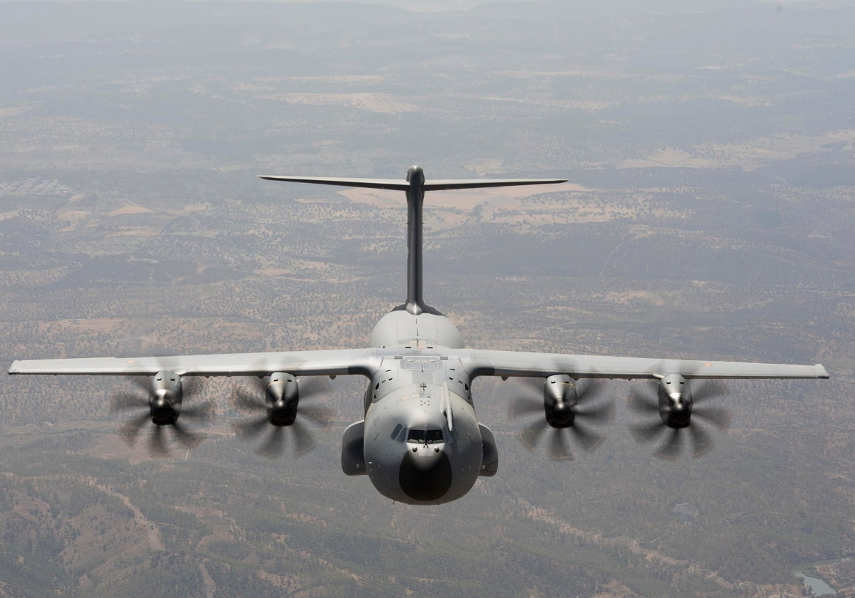 Un avión A400M durante un vuelo