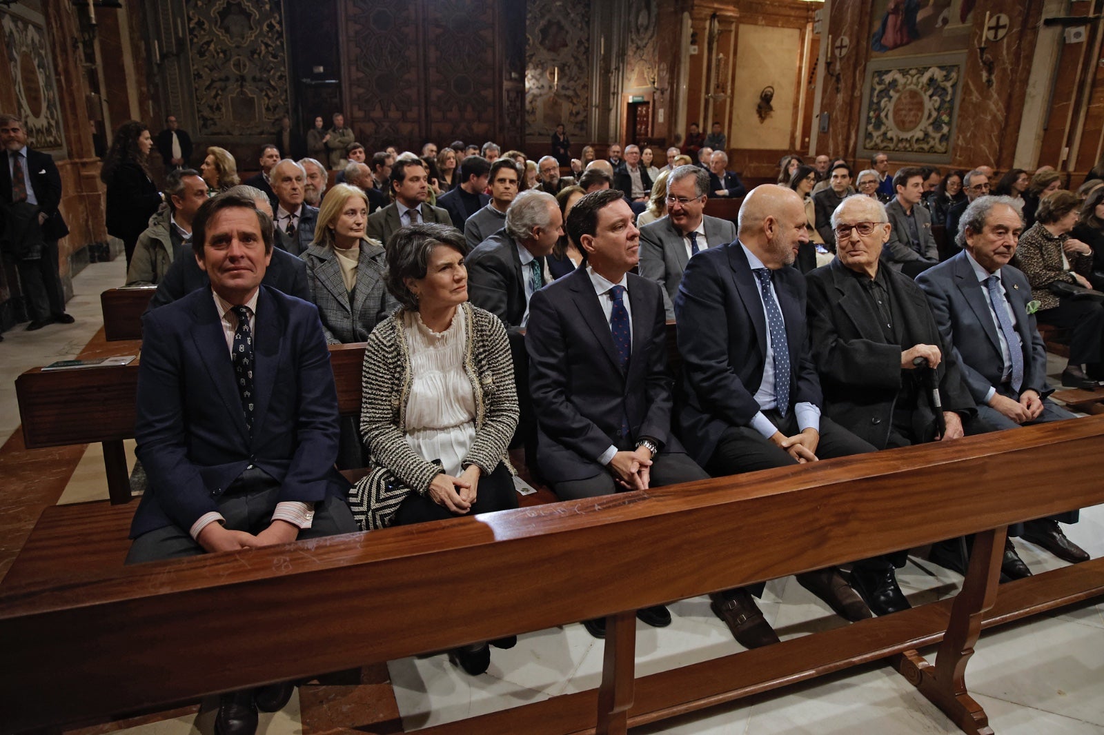 Presentación del cartel de Luis Gordillo para la hermandad de la Macarena