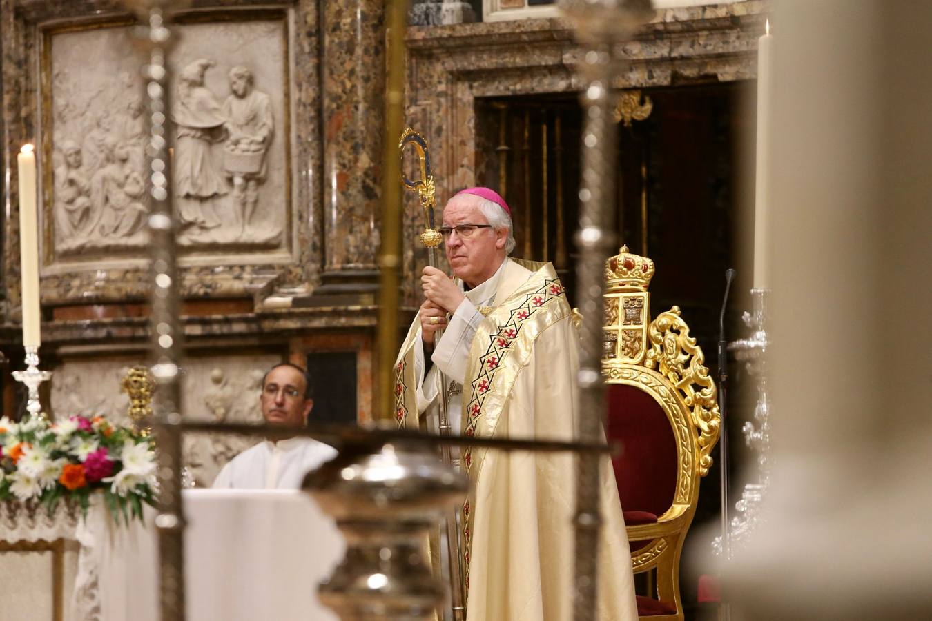 Imágenes de la misa en la Catedral por la salud del Papa Francisco