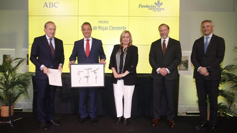 El extremeño Atanasio Naranjo recibe el XVII Premio Simón de Rojas Clemente