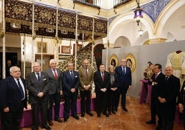 Imágenes de la exposición 'Estrenos y Restauracones de la Semana Santa 2005' en el Mercantil de Sevilla