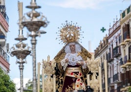 Cuatro traslados en una mañana de domingo de plena Cuaresma