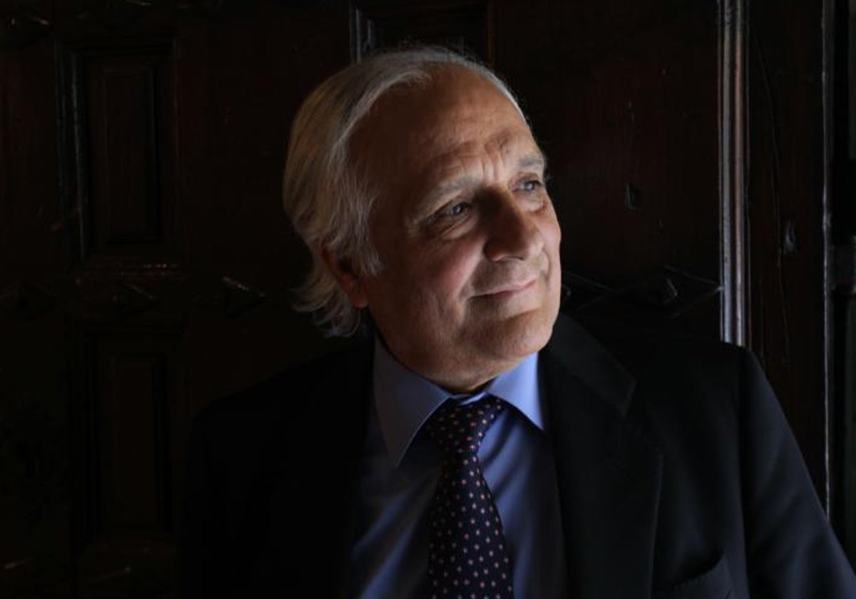 El periodista y escritor Raúl del Pozo, ganador del XXV Premio Joaquín Romero Murube