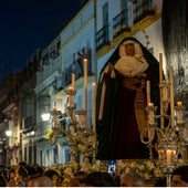 La Esperanza de Triana en su traslado