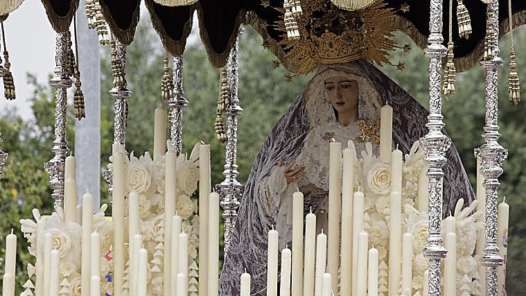 Virgen de la Divina Gracia, de la Hermandad de Padre Pío
