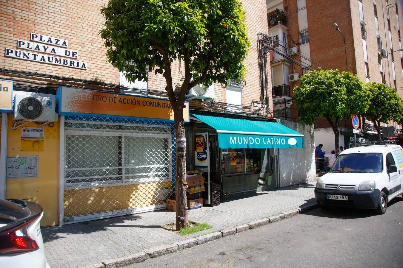 Comercios en manos extranjeras en el barrio de la Macarena