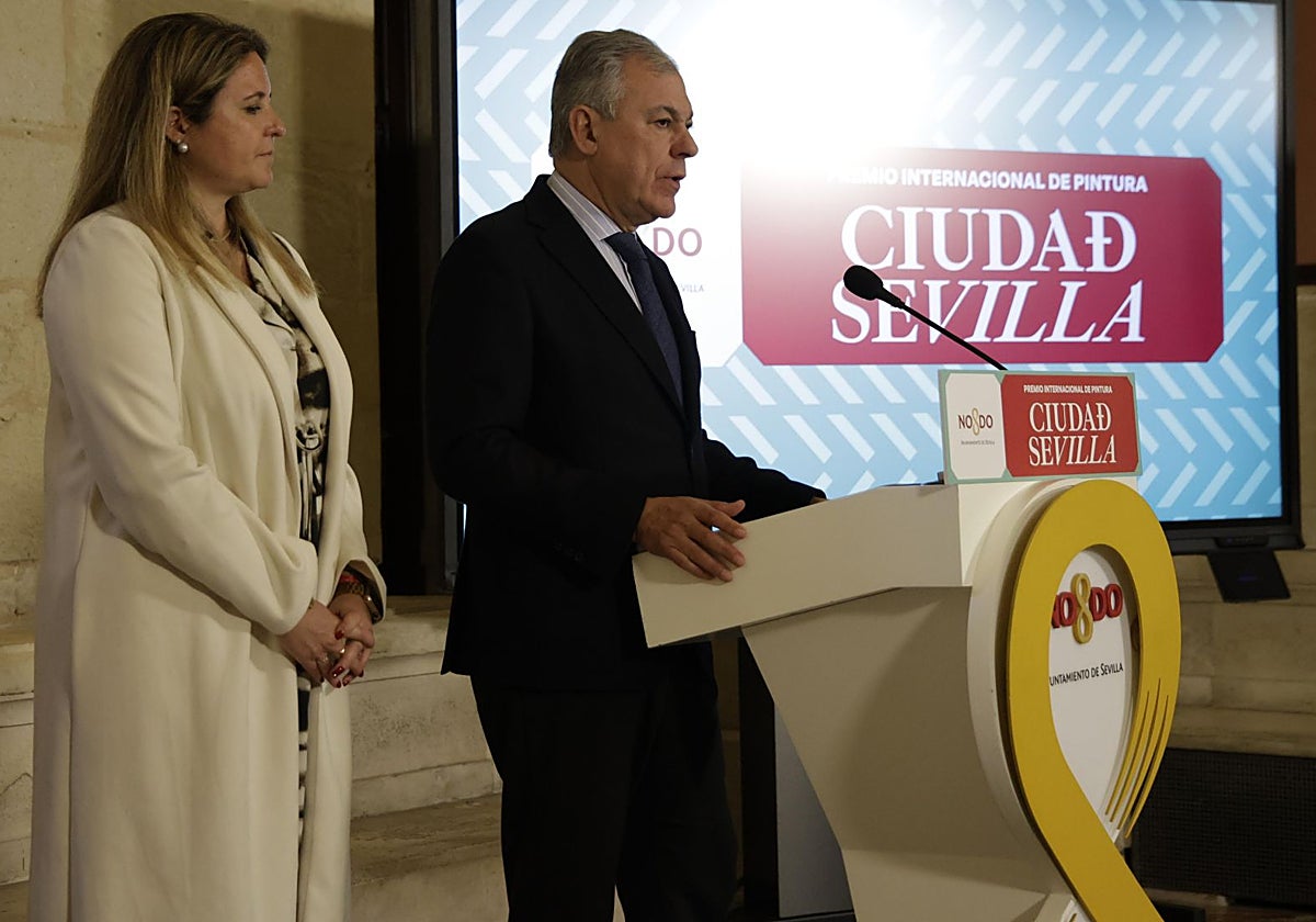 La delegado Angie Moreno y el alcalde José Luis Sanz