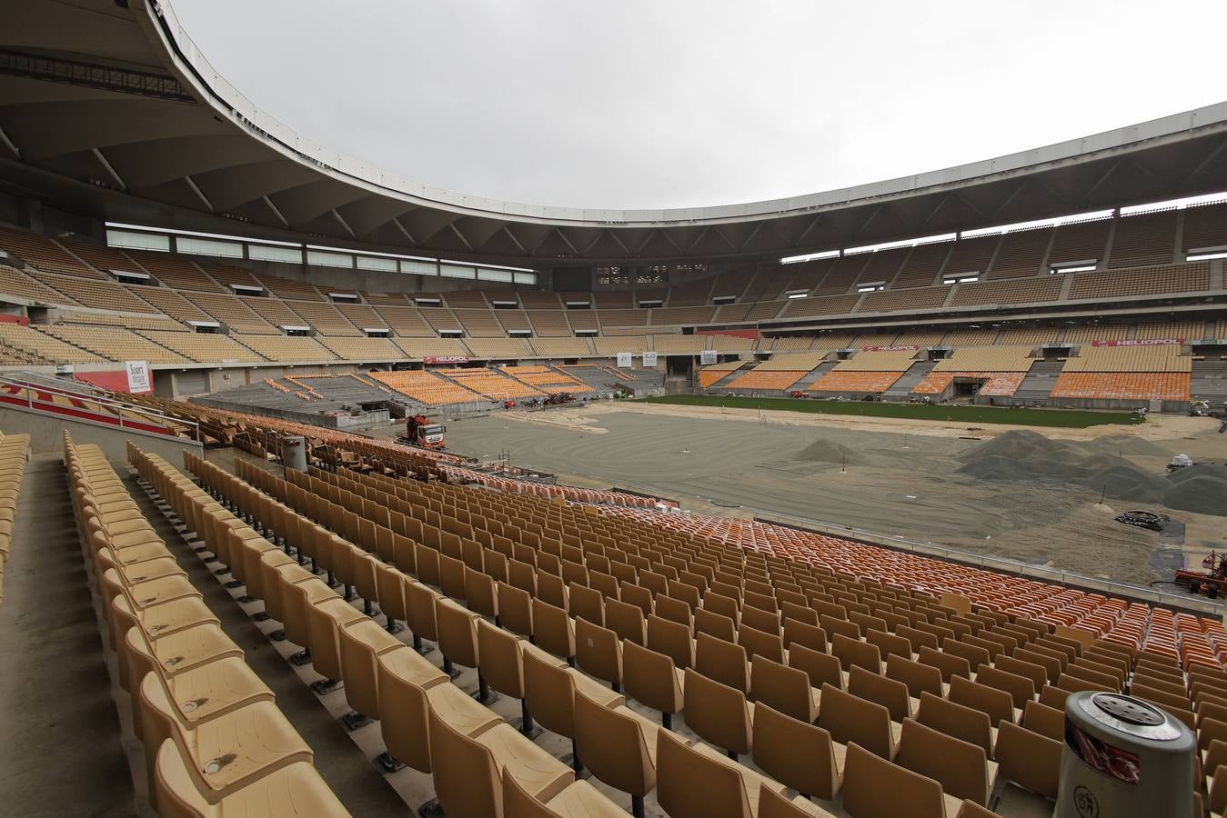 La puesta a punto del estadio de la Cartuja se acelera ante la final de la Copa del Rey del próximo 26 de abril