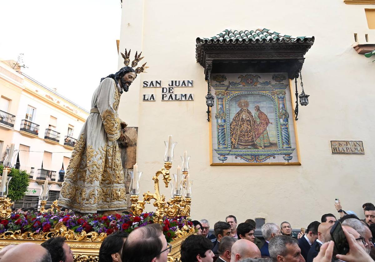El Señor del Silencio en el Desprecio de Herodes durante su vía crucis extraordinario