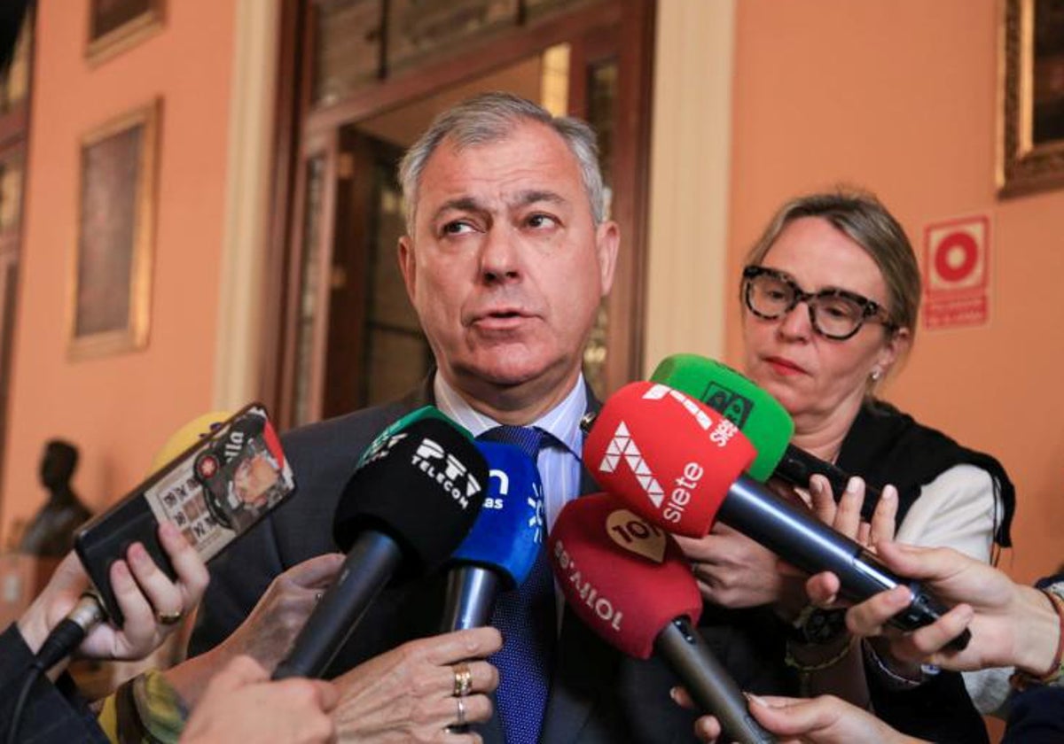Sanz ha criticado que el Ministerio de Óscar Puente no haya financiado la obra del Alcázar